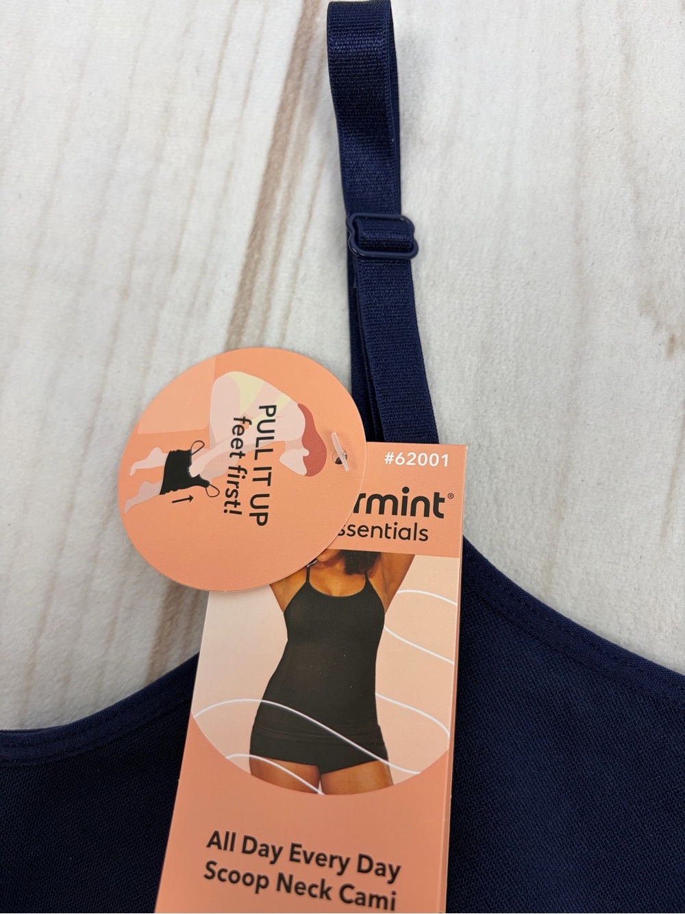 NWT Shapermint All Day Every Day Scoop Neck Cami Navy Sz M - Picture 9 of 16